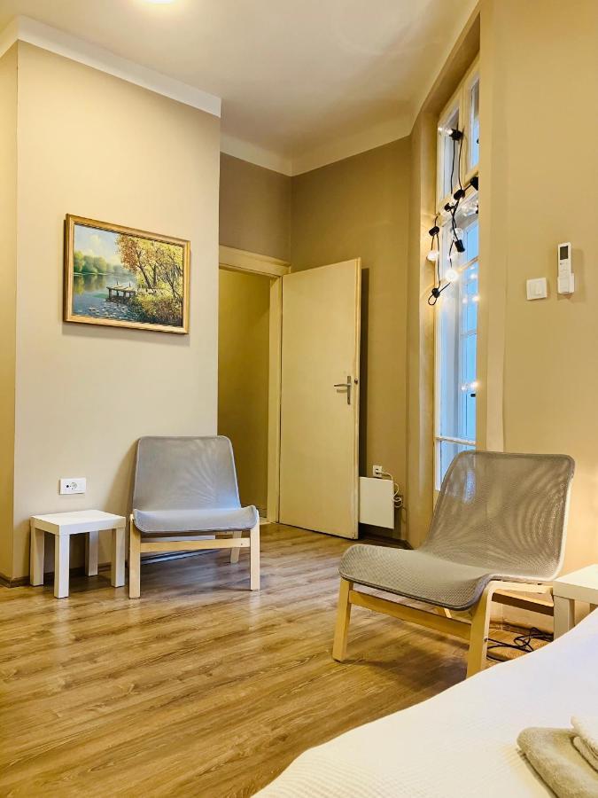 Salon Studio Savamala Sajmiste Ngoại thất bức ảnh
